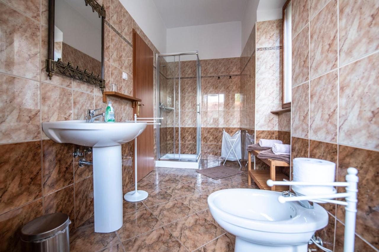 Old Town Studio And Apartment Vrsar Exterior foto
